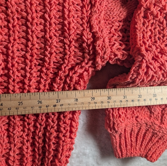 POL - Women's Coral Sweater ( Large Measurements) - Picture 6 of 6
